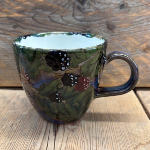 Blackberry Tavs Mug
